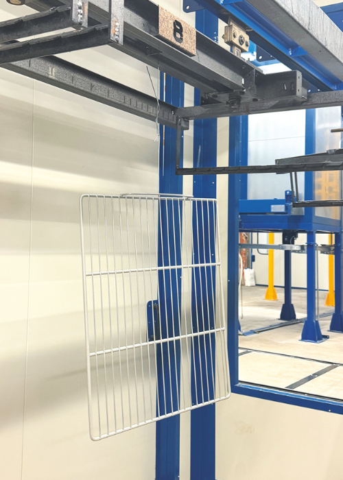 Bianco, nero, grigio antracite e light sono fra i colori più richiesti nel settore della refrigerazione.
