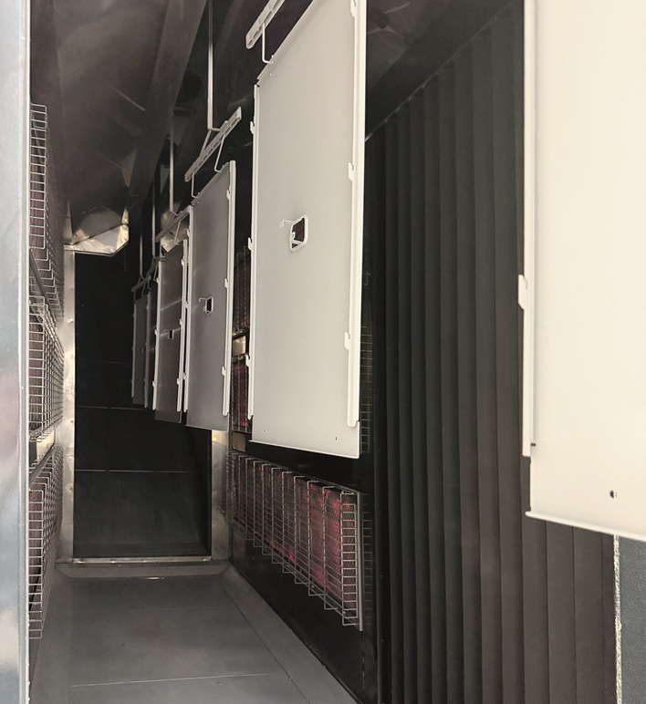 The curing oven fitted with Infragas BOOSTERCAT® panels.