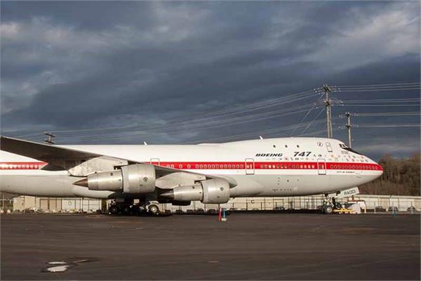 The last Boeing 747 Jumbo coated by AkzoNobel