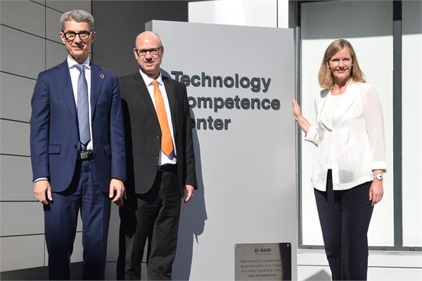 The opening ceremony of the new Technology Competence Center for automotive of BASF