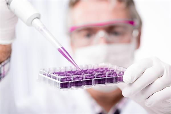 Evonik's chemical solutions in a lab