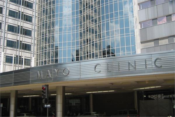 Entrance of the Mayo Clinic